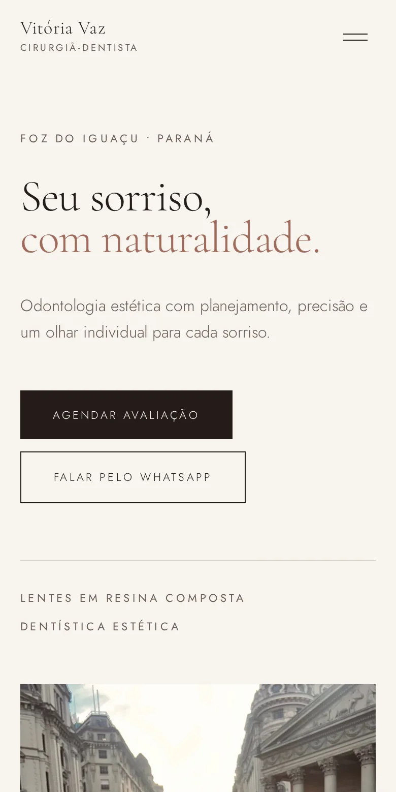 Versão mobile do site Vitória Adonto